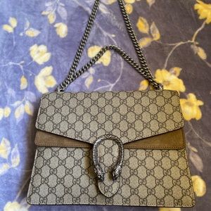 Dionysus medium sized GG Gucci shoulderbag